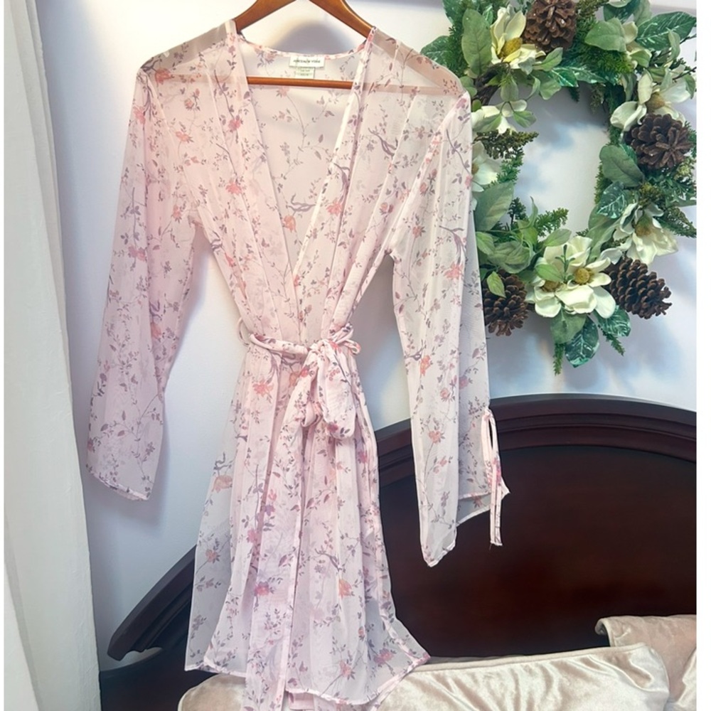 •NEVER WORN• Vintage Sheer Floral Dressing Gown Night Dress Robe Sleepwear